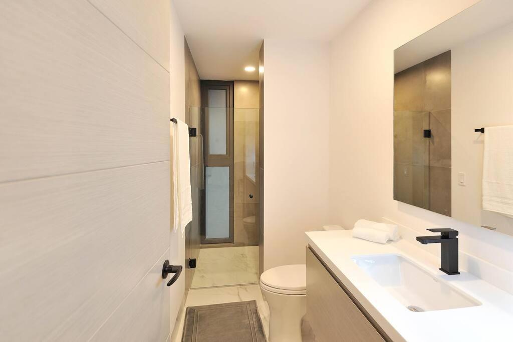 카보산루카스 Great Location 2Bd 2Bth Walking Distance To Medano 아파트 외부 사진